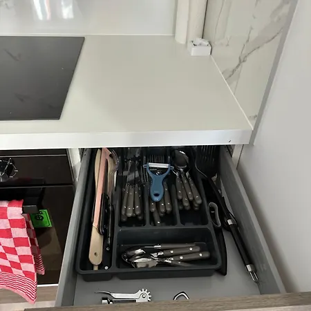 Refait A Neuf 2 Pieces - - Equipe - Parking Apartment *