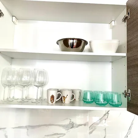 Apartment Refait A Neuf 2 Pieces - - Equipe - Parking *