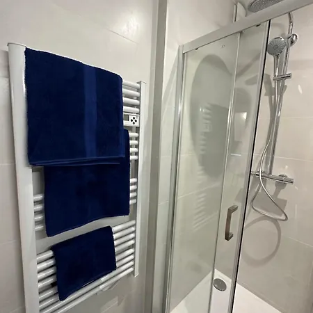 Refait A Neuf 2 Pieces - - Equipe - Parking Apartment