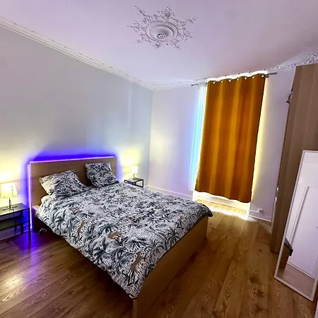 Apartment Refait A Neuf 2 Pieces - - Equipe - Parking *