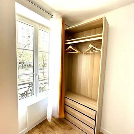 Refait A Neuf 2 Pieces - - Equipe - Parking * Paris
