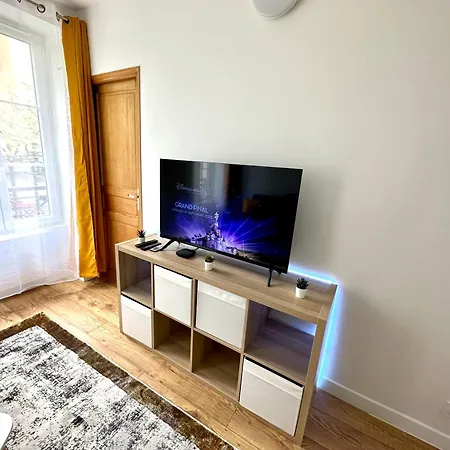 Refait A Neuf 2 Pieces - - Equipe - Parking Apartment *