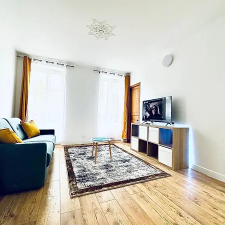 Refait A Neuf 2 Pieces - - Equipe - Parking Apartamento *