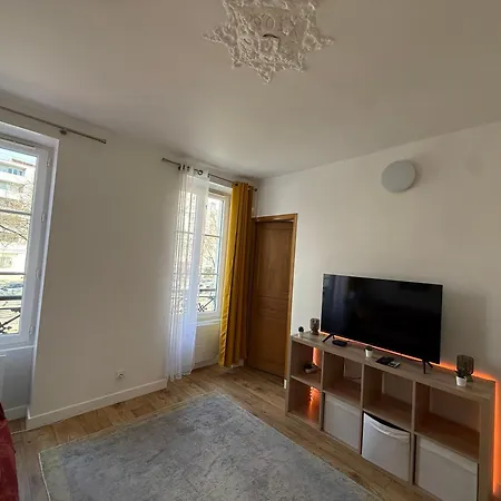 Refait A Neuf 2 Pieces - - Equipe - Parking Apartamento *